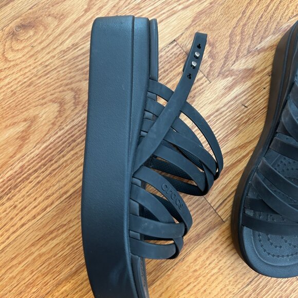 Crocs Sandals Size 7 - Picture 2 of 4